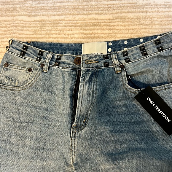 NWT never been worn One Teaspoon Jeans Size 29 - Picture 3 of 6